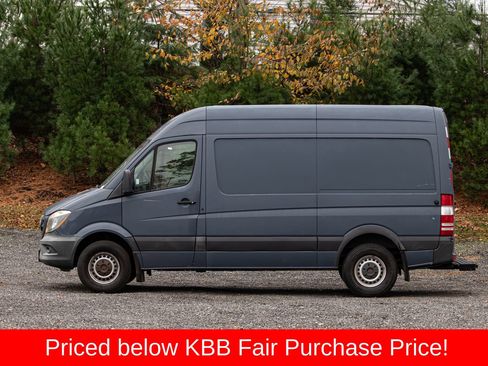 Used 2018 Mercedes-Benz Sprinter 144 Cargo image 4