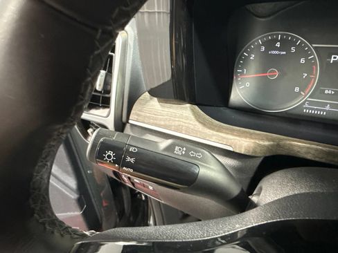 Used 2023 Kia Sorento S w/ Panoramic Sunroof Package AWD/4WD image 43