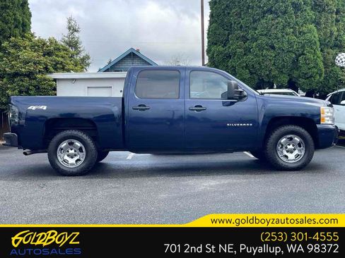 Used 2011 Chevrolet Silverado 1500 LT w/ All-Star Edition AWD/4WD image 3