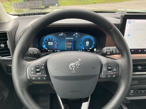New 2025 Ford Bronco Sport Outer Banks w/ Outer Banks Tech Package+ AWD/4WD image 7