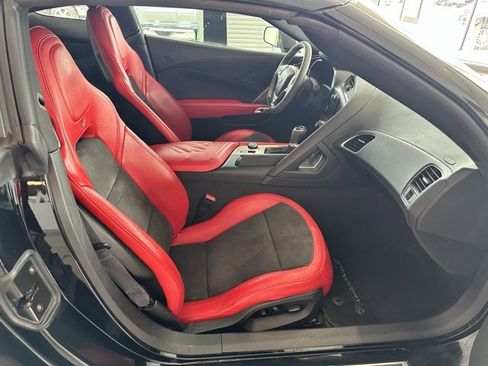 Used 2017 Chevrolet Corvette Stingray Coupe w/ Z51 2LT image 20