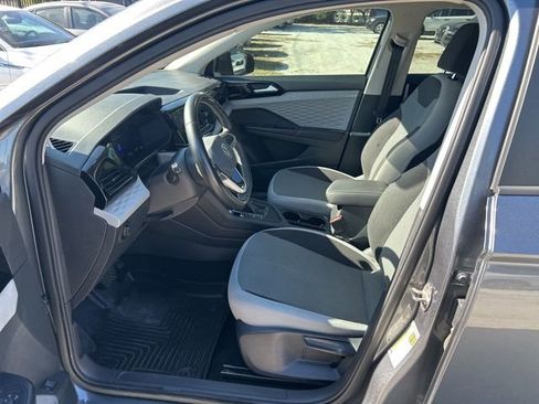 Used 2023 Volkswagen Taos S FWD image 5