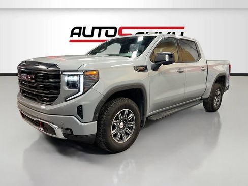 Used 2024 GMC Sierra 1500 AT4 w/ AT4 Carbonpro Edition AWD/4WD image 3