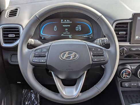 New 2026 Hyundai Venue SEL image 19