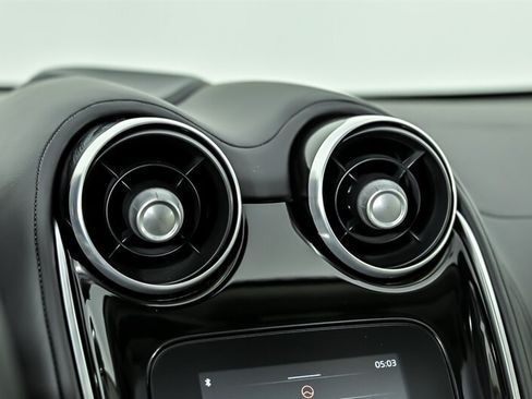 Used 2023 McLaren GT RWD image 34