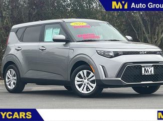 Used 2025 Kia Soul LX video 1
