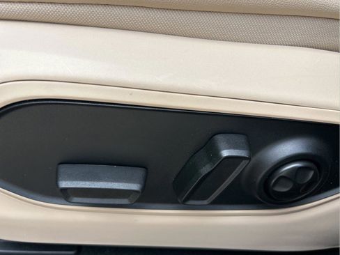 Certified 2024 Jeep Grand Cherokee L Limited w/ Black Appearance Package image 28