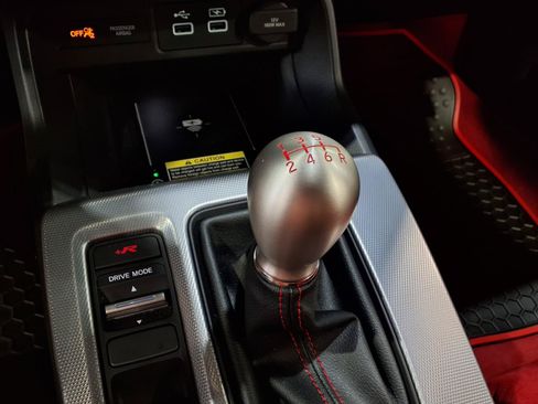 Used 2024 Honda Civic Type R image 13