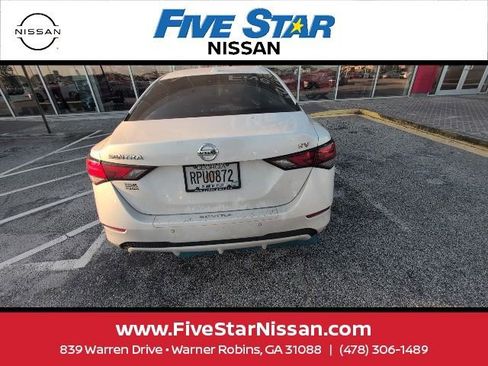 Used 2021 Nissan Sentra SV w/ SV Premium Package FWD image 4