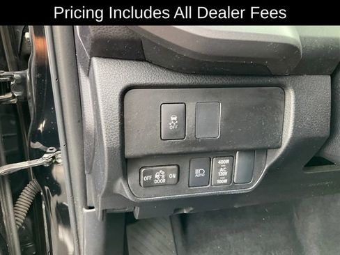Used 2023 Toyota Tacoma TRD Off-Road w/ Technology Package RWD image 9