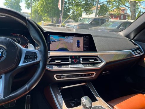 Used 2019 BMW X5 xDrive40i w/ M Sport Package AWD/4WD image 21