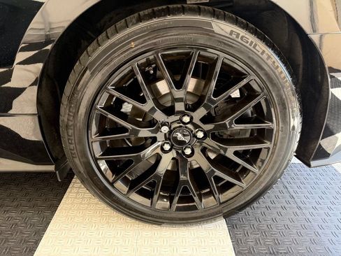 Used 2015 Ford Mustang GT Premium w/ GT Performance Package RWD image 11