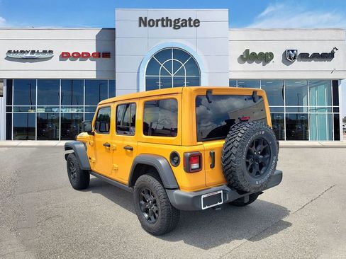 Used 2021 Jeep Wrangler Unlimited Sport AWD/4WD image 3