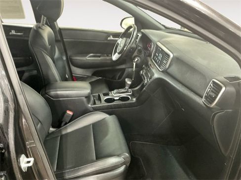 Used 2021 Kia Sportage S image 15