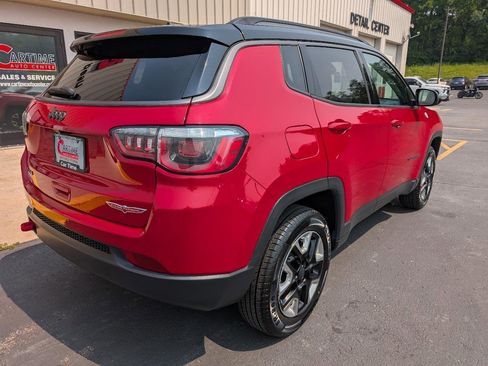 Used 2018 Jeep Compass Trailhawk w/ Leather Interior Group AWD/4WD image 8