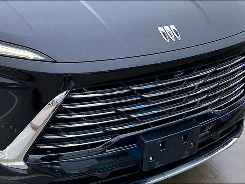 Certified 2025 Buick Enclave Preferred image 29