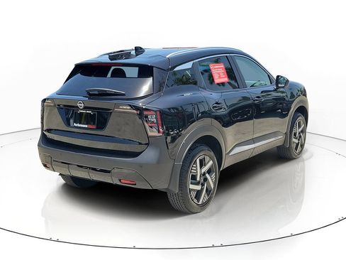 Certified 2026 Nissan Kicks SV FWD image 4