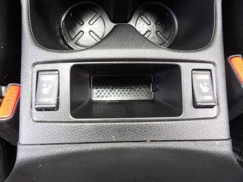 Used 2022 Nissan Rogue Sport SV FWD image 19