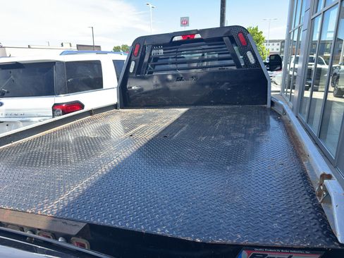Used 2018 Ford F350 Lariat w/ Lariat Ultimate Package AWD/4WD image 4