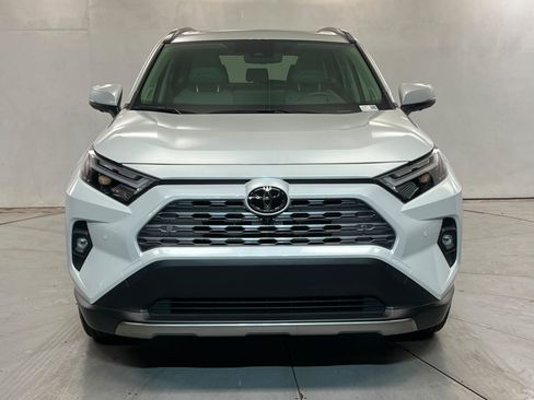 Certified 2025 Toyota RAV4 Limited w/ Advanced Technology Package AWD/4WD image 8