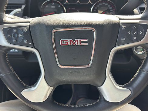 Used 2016 GMC Yukon XL SLT w/ Open Road Package RWD image 20