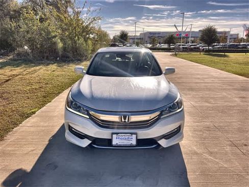 Certified 2017 Honda Accord EX-L image 7
