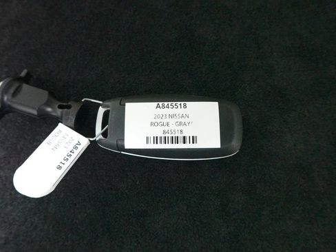 Used 2023 Nissan Rogue SV image 33