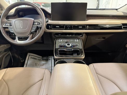 Used 2022 Lincoln Nautilus Reserve w/ Equipment Group 201A image 22