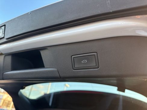 Used 2021 Volkswagen ID.4 1st Edition image 23