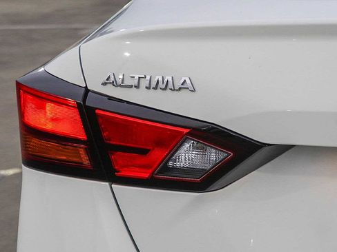 Used 2019 Nissan Altima 2.5 S image 11