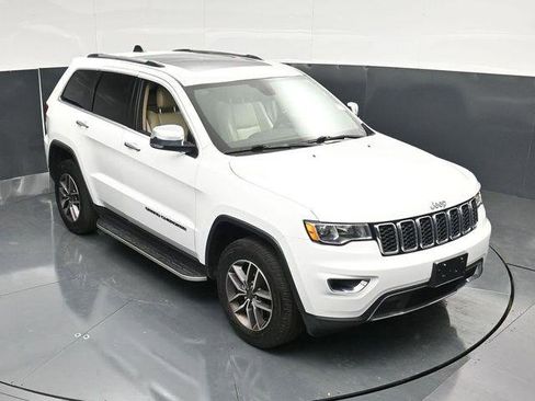 Certified 2021 Jeep Grand Cherokee Limited w/ Sun & Sound Group AWD/4WD image 50