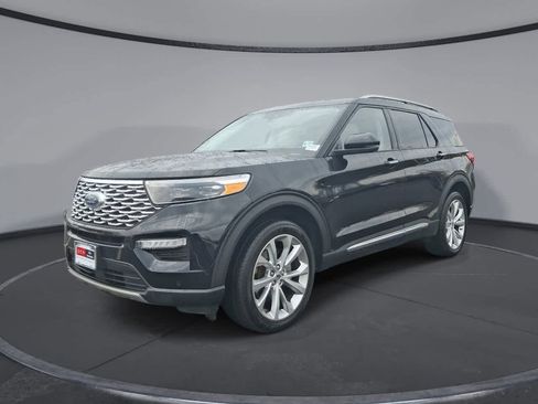 Certified 2022 Ford Explorer Platinum w/ Technology Package image 1