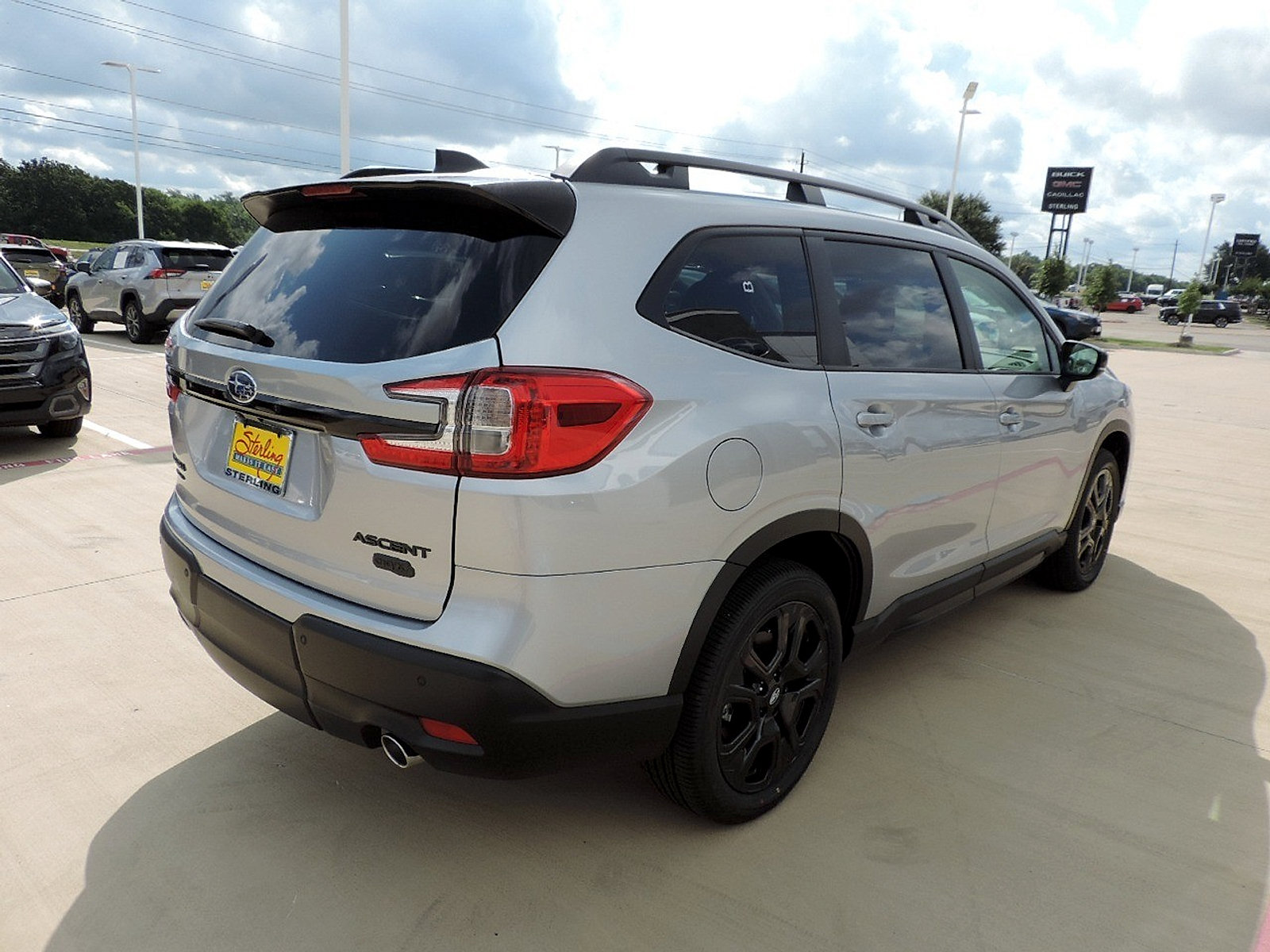 Used 2025 Subaru Ascent Bronze Edition AWD/4WD image 5