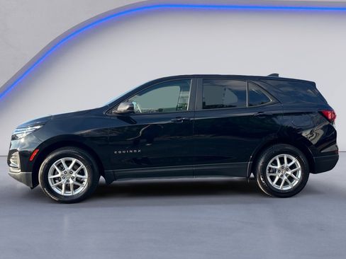 Used 2023 Chevrolet Equinox LS image 12