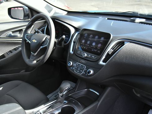 Used 2023 Chevrolet Malibu LT image 39