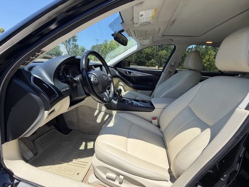 Used 2015 INFINITI Q50 Premium w/ Navigation Package AWD/4WD image 9