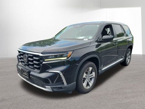 Used 2023 Honda Pilot EX-L image 11