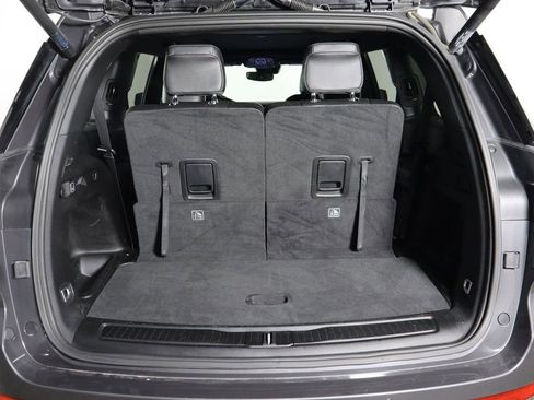 Used 2024 Jeep Grand Cherokee L Limited w/ Black Appearance Package image 19