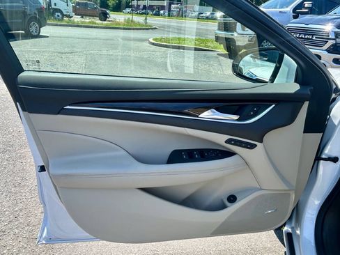 Used 2017 Buick LaCrosse Essence w/ Sun and Shade Package FWD image 10