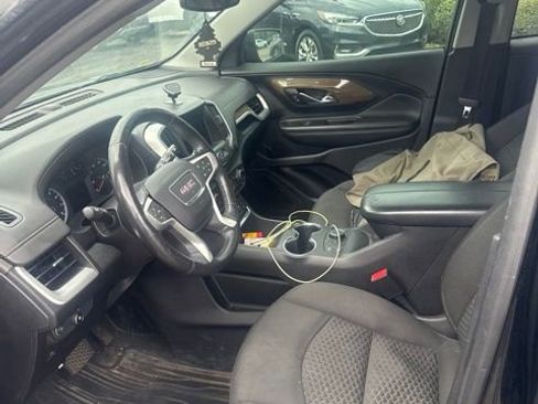 Used 2018 GMC Terrain SLE w/ Driver Convenience Package FWD image 3