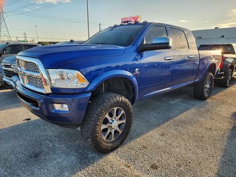 Used 2016 RAM 3500 Laramie w/ Convenience Group AWD/4WD image 2