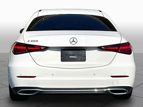 Used 2022 Mercedes-Benz C 300 Sedan image 5