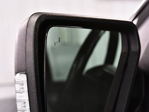 Used 2022 Ford F150 XLT w/ Equipment Group 302A High image 16