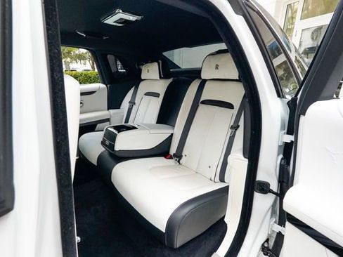 Used 2022 Rolls-Royce Ghost image 71