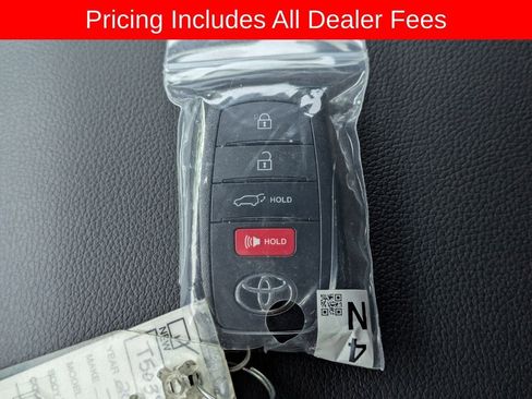 New 2026 Toyota 4Runner Limited AWD/4WD image 31