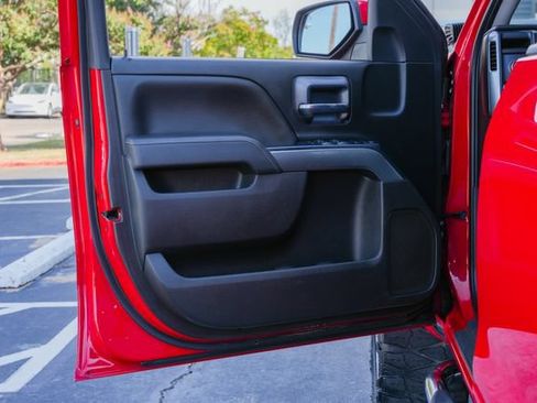 Used 2018 Chevrolet Silverado 1500 LT AWD/4WD image 20