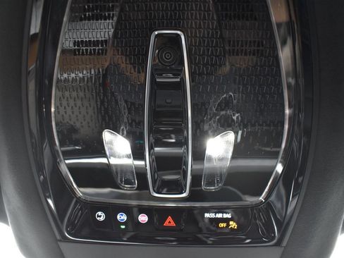 Used 2025 Cadillac Escalade IQ Luxury 2 AWD/4WD image 23