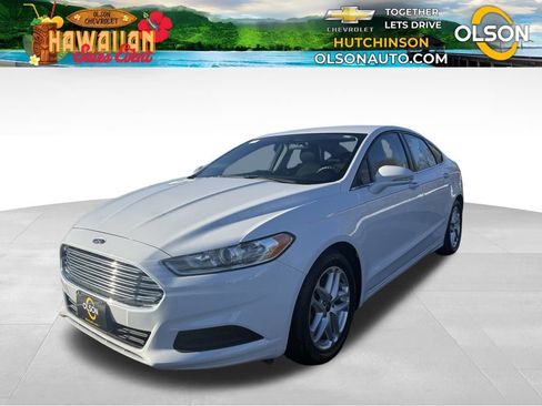 Used 2015 Ford Fusion SE image 1
