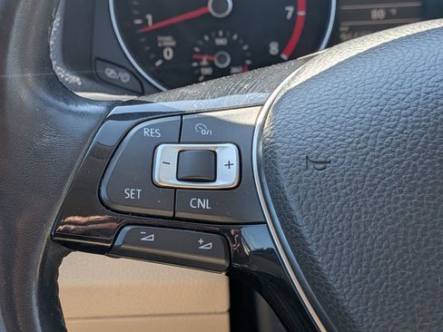 Used 2017 Volkswagen Passat 1.8T SE image 19