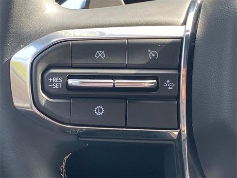 Used 2024 GMC Acadia Denali image 19